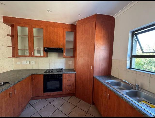 2 BEDROOM PROPERTY TO RENT IN SUNNINGHILL